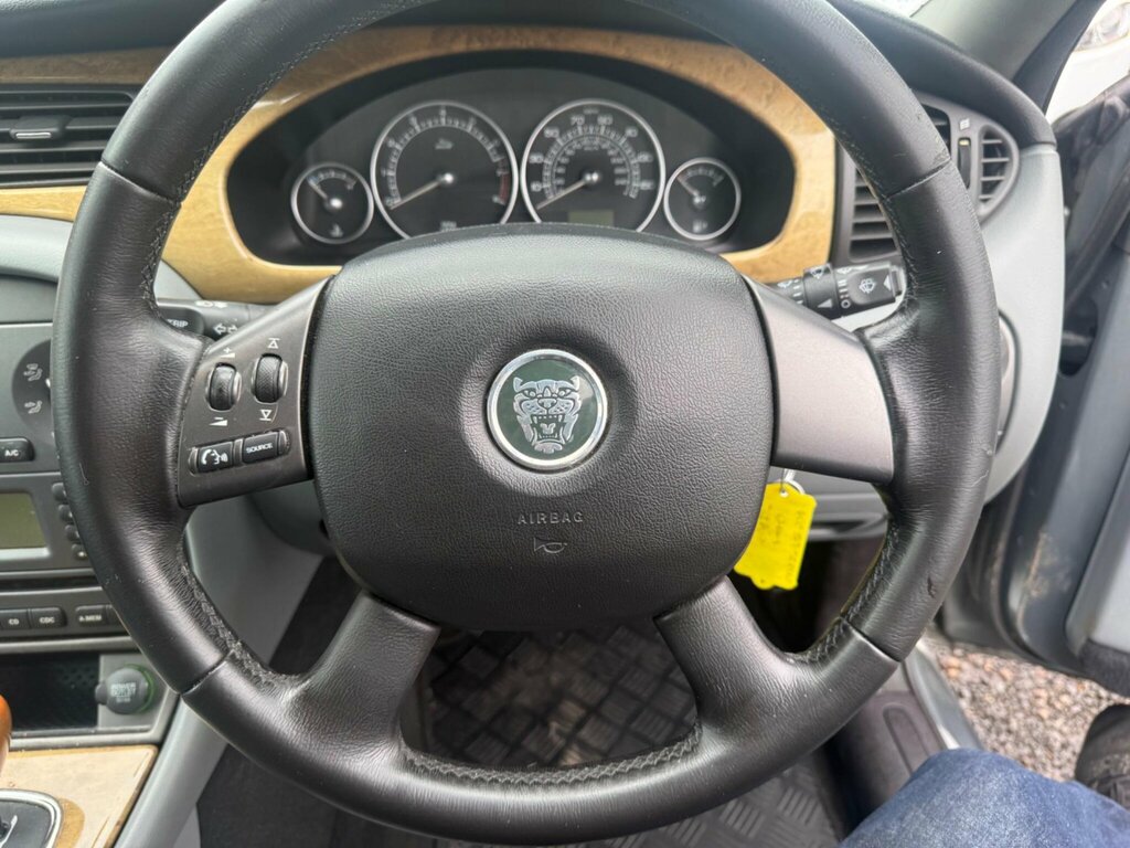 Jaguar X-Type Saloon 2.5 V6 Se Awd 200404 Beige #32