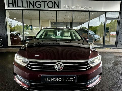 Volkswagen Passat 2.0 Tdi Bluemotion WR65OMG Red #3