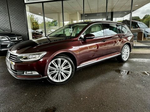 Volkswagen Passat 2.0 Tdi Bluemotion WR65OMG Red #5