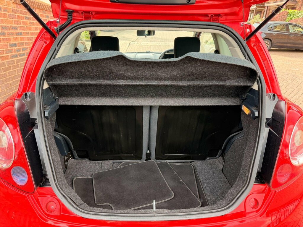 Ford KA 1.2 Edge 69 Bhp Silver #14