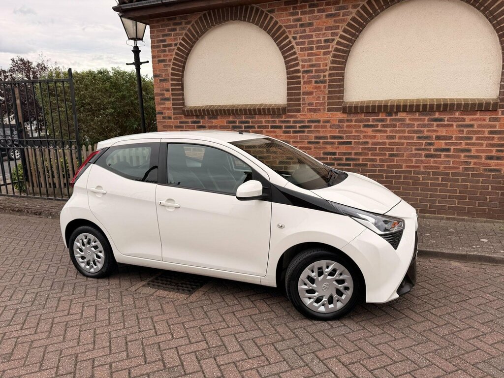 Toyota Aygo 1.0 Vvt-i X-play Euro 6 #2