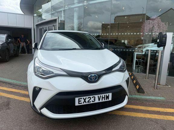 Toyota C-Hr Excel 1.8 White