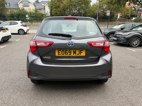 Toyota Yaris Icon Tech 1.5 Hybrid Grey #6