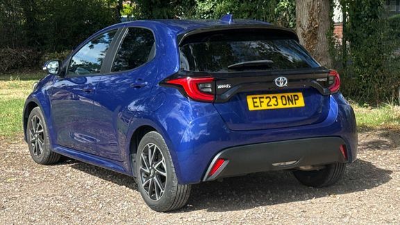 Toyota Yaris Design Hybrid, Navi Blue #5