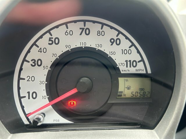 Peugeot 107 Hatchback Red #12