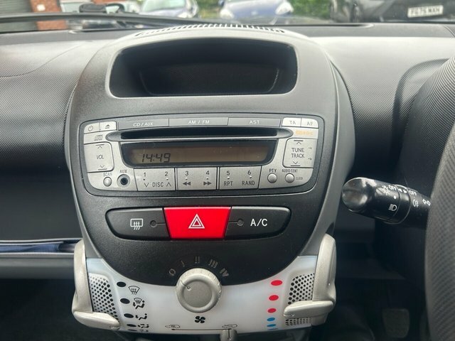 Peugeot 107 Hatchback Red #11