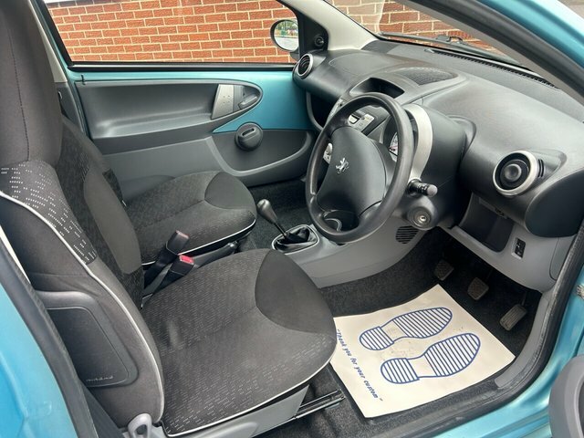 Peugeot 107 Hatchback Red #7