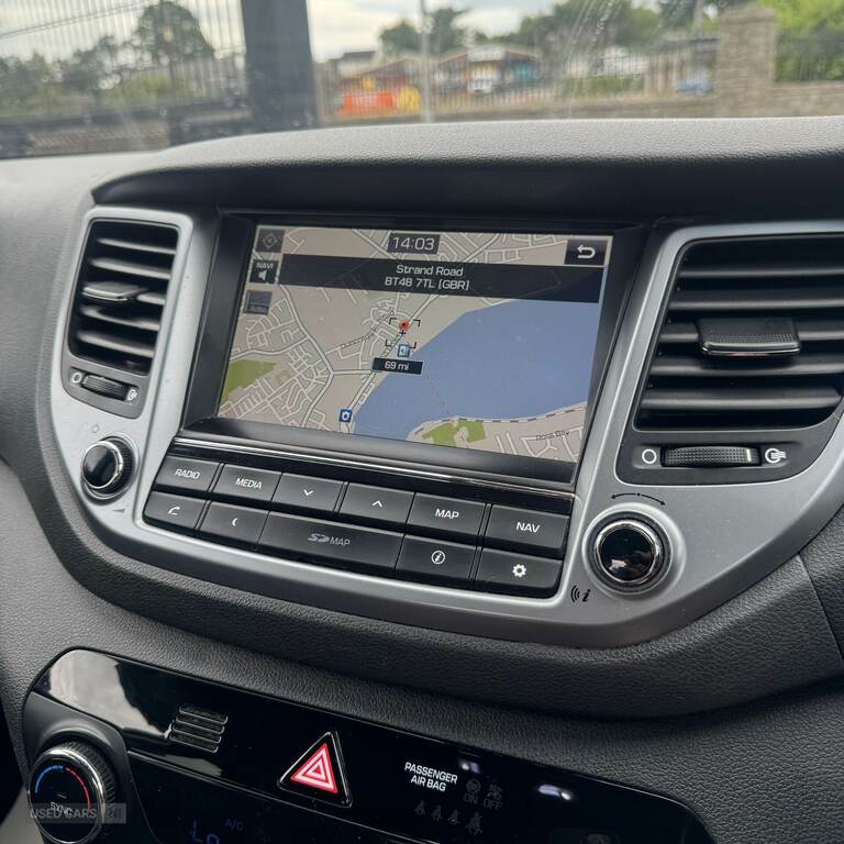 Hyundai Tucson Red #19