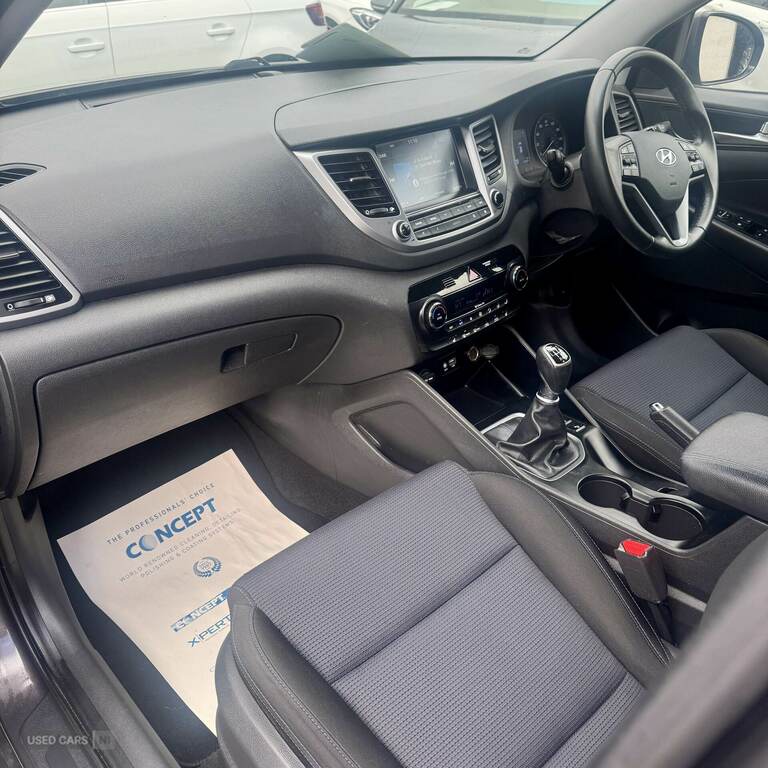 Hyundai Tucson Red #13