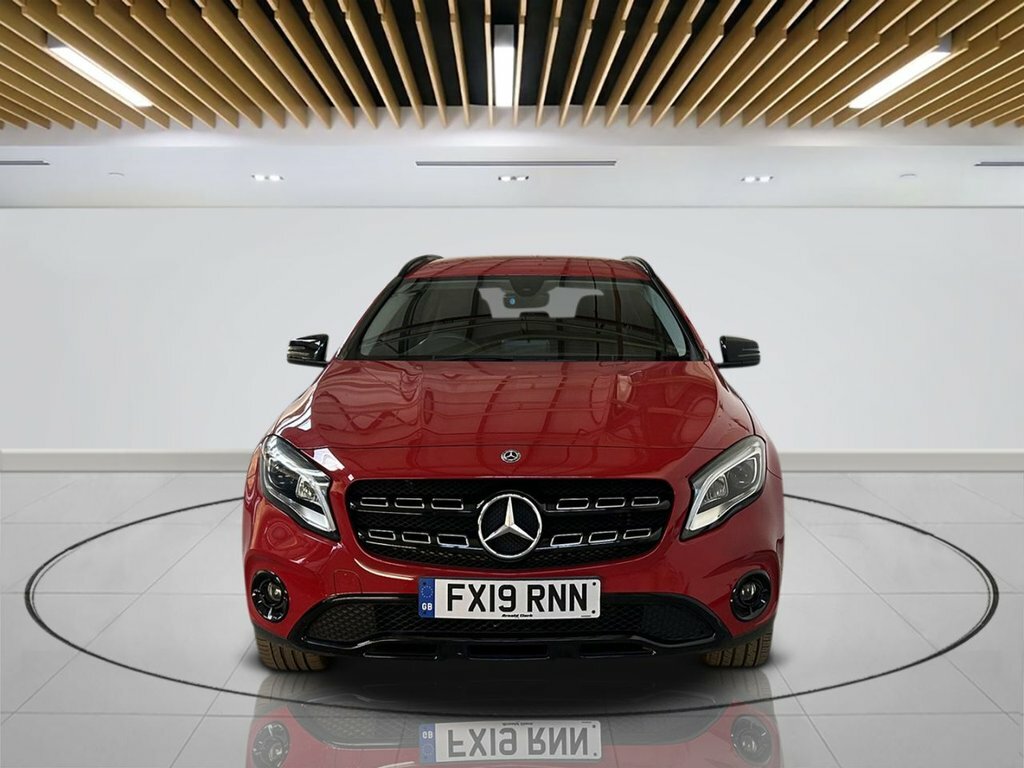 Mercedes-Benz GLA Class 1.6L Urban Edition Red