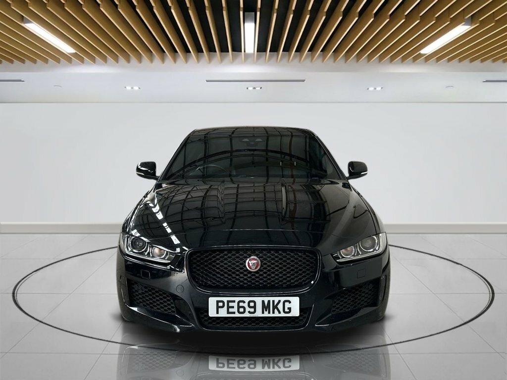 Jaguar XE 2L Landmark PE69MKG Black #2
