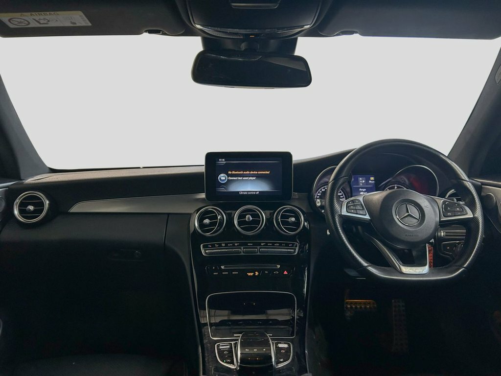 Mercedes-Benz C Class Coupe HG66JUT White #3