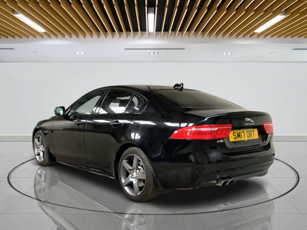 Jaguar XE 2L R-sport Black #6