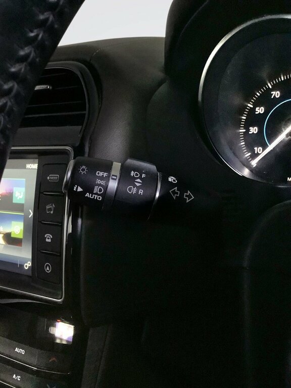 Jaguar F-Pace 2L Prestige Black #17