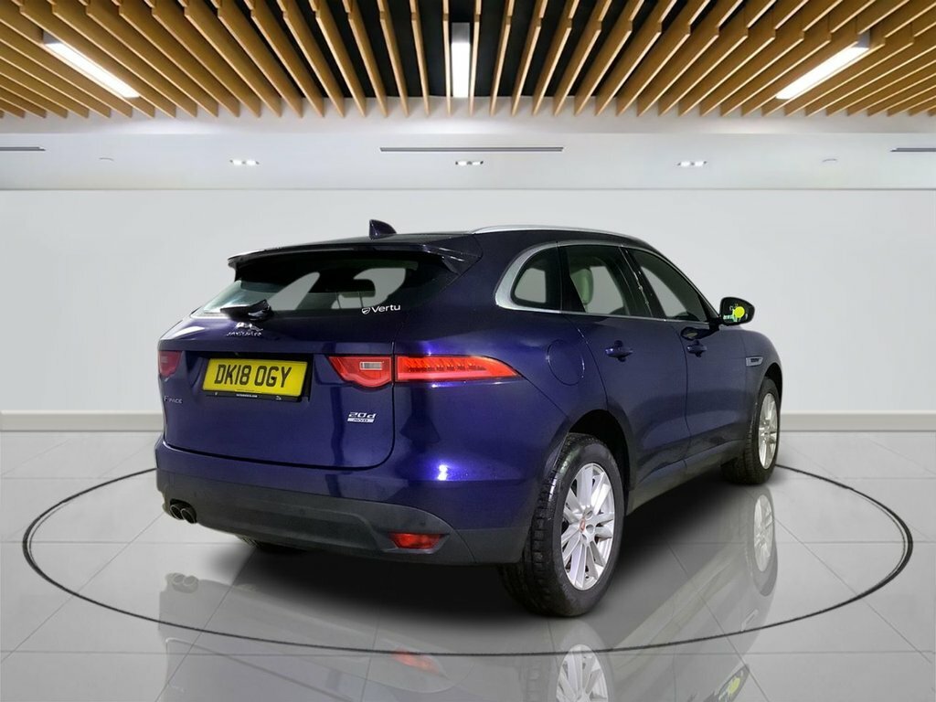 Jaguar F-Pace 2L Prestige Black #7