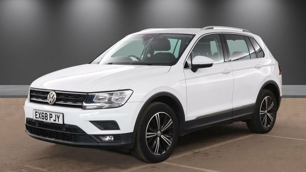Volkswagen Tiguan 2L Se Navigation White #2