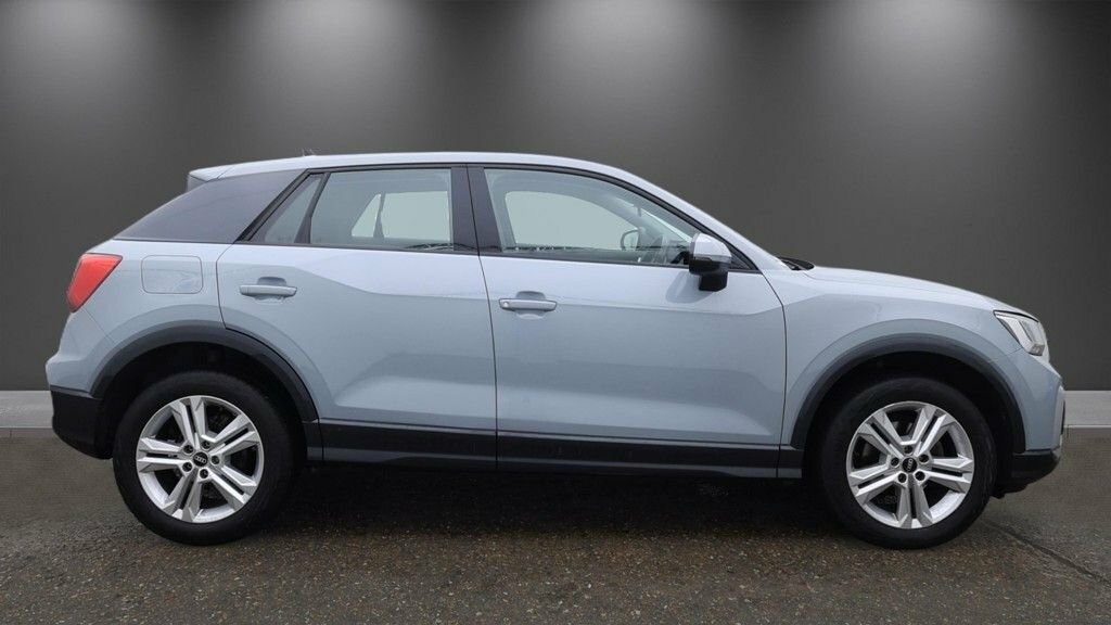 Audi Q2 1.5L Sport Grey #5