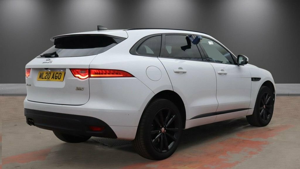 Jaguar F-Pace 2L Chequered Flag White #4