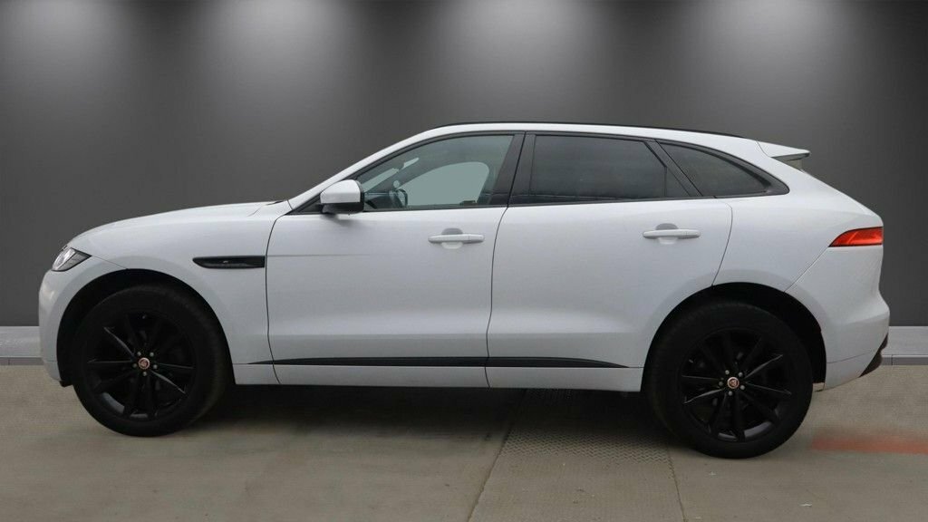 Jaguar F-Pace 2L Chequered Flag White #6