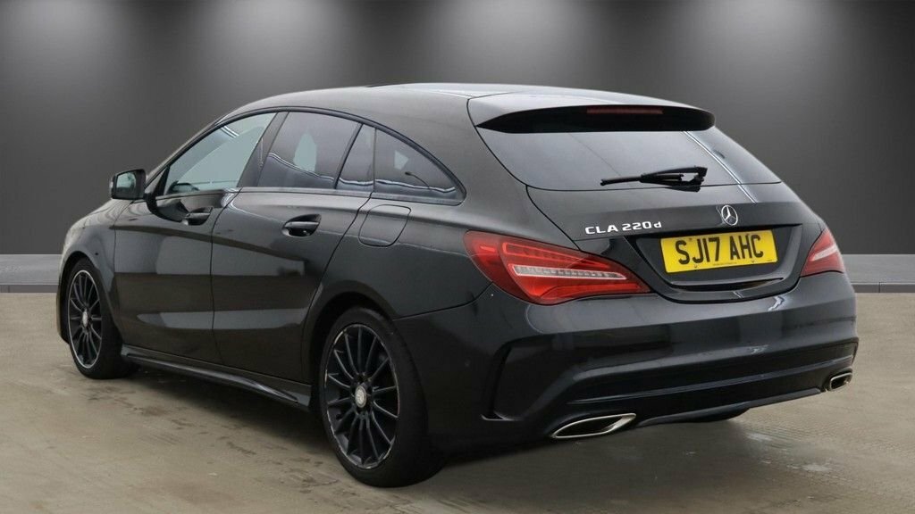 Mercedes-Benz CLA Class 2.1L Amg Line Black #3