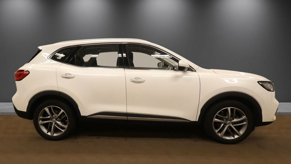 MG HS 1.5L Exclusive White #5