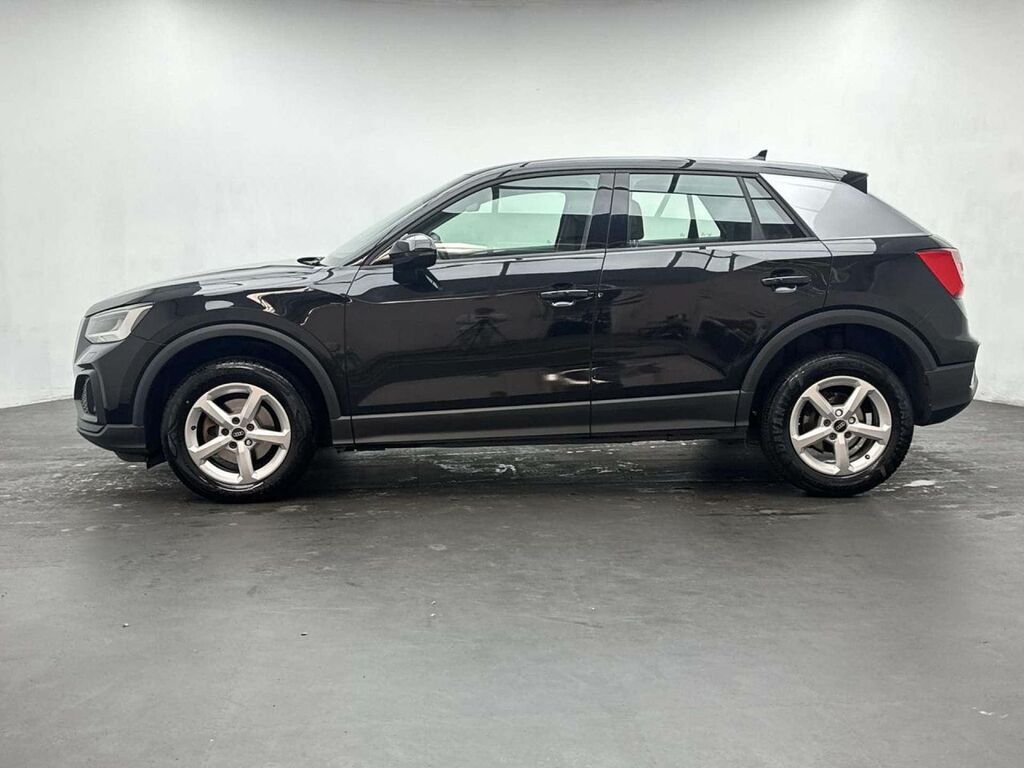 Audi Q2 2.0 Q2 Technik 30 Tdi Black #5