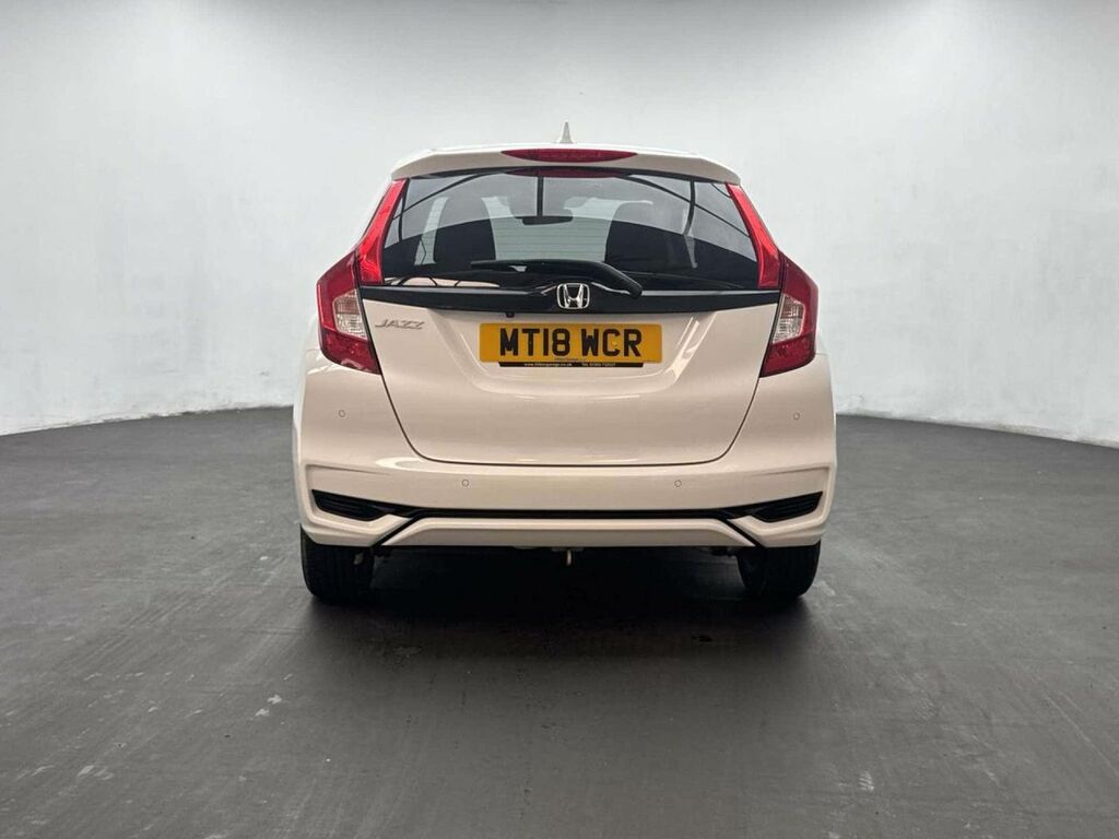 Honda Jazz 1.3 Jazz Ex I-vtec MT18WCR White #6