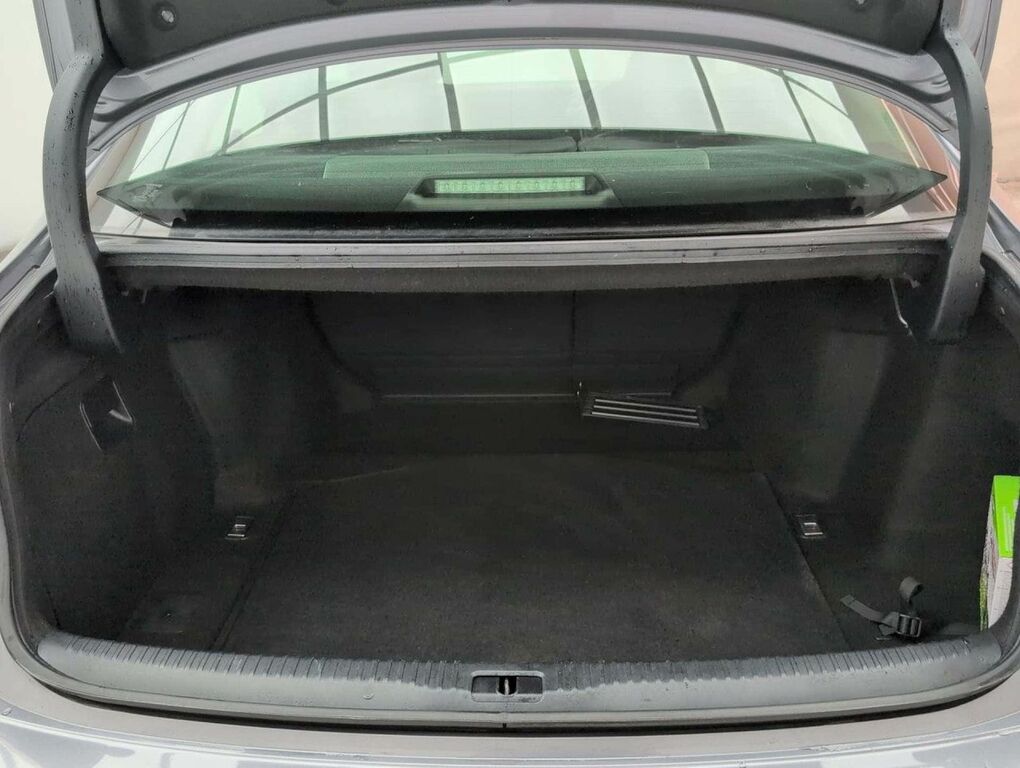 Lexus IS 300H Cvt Comfort Pack Black #28