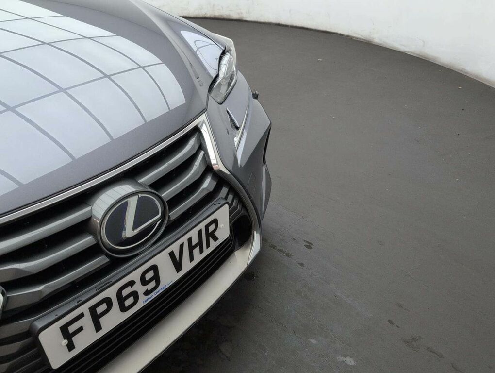 Lexus IS 300H Cvt Comfort Pack Black #34