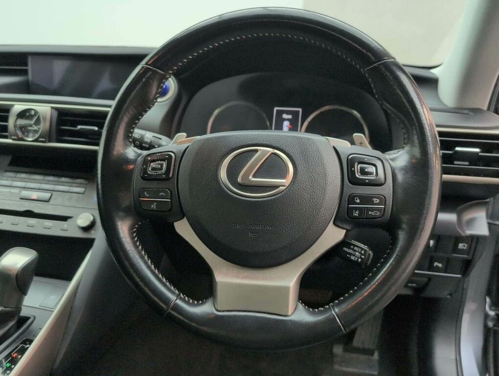 Lexus IS 300H Cvt Comfort Pack Black #24