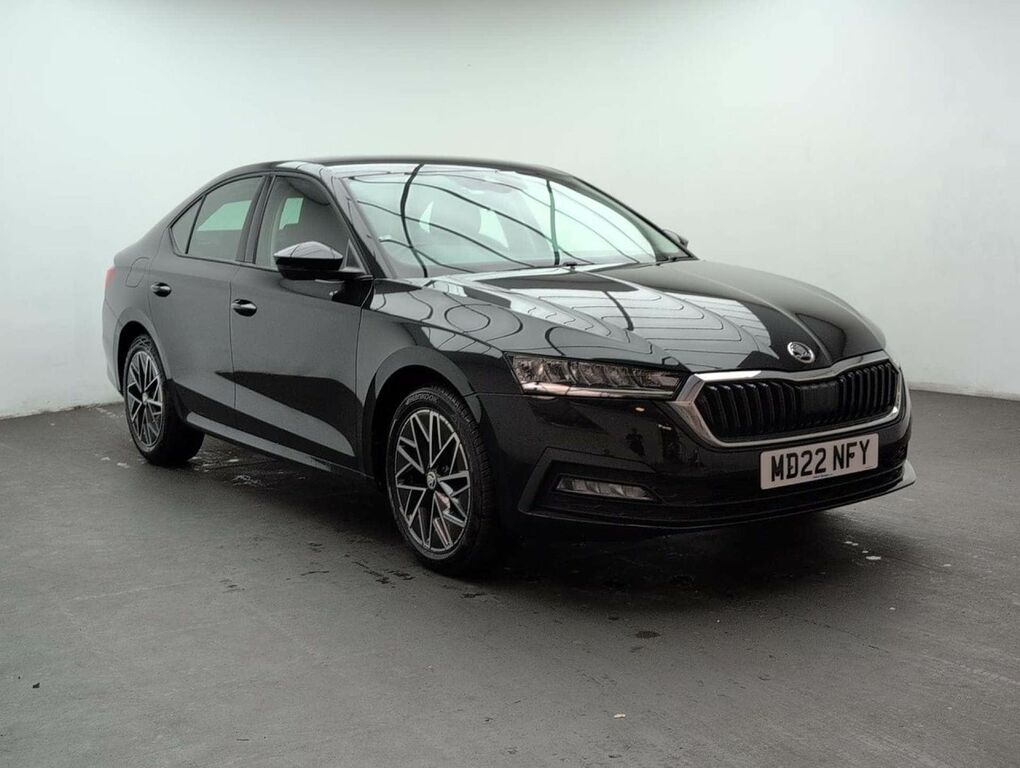 Skoda Octavia 1.5 Octavia Se Tsi MD22NFY Black #2