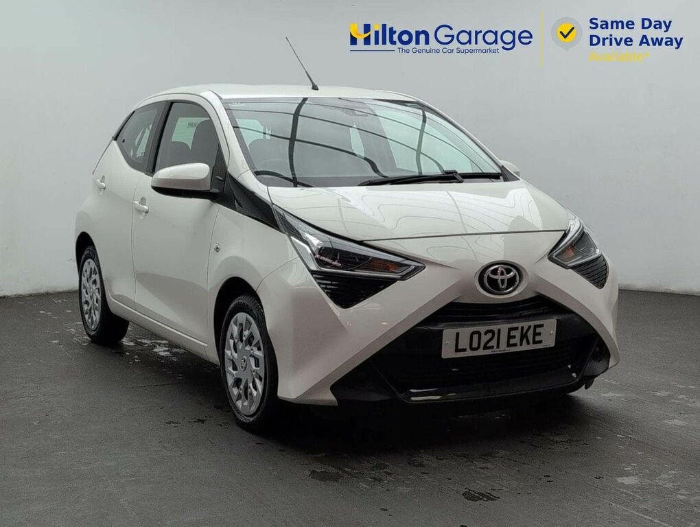 Toyota Aygo X 1.0 Aygo X-play Tss Vvt-i Cvt White