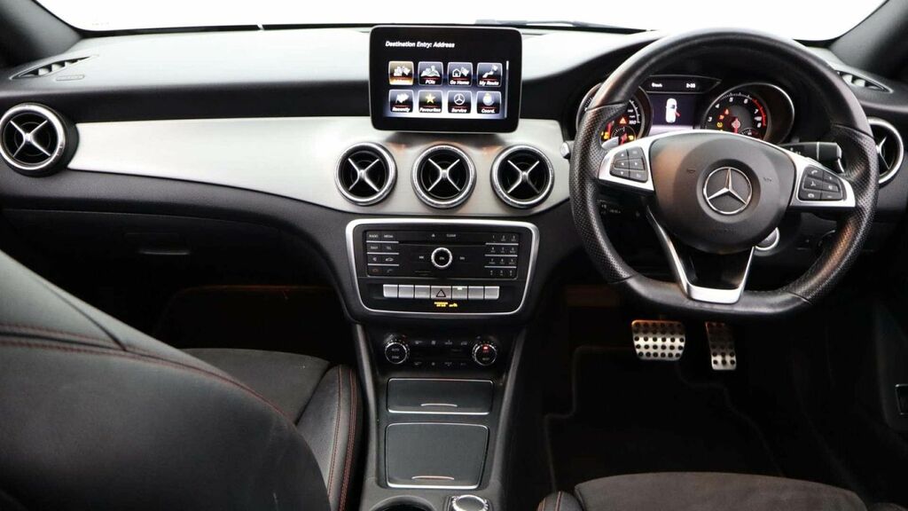 Mercedes-Benz CLA Class Cla 200 Amg Line Night Edition Tip Grey #24