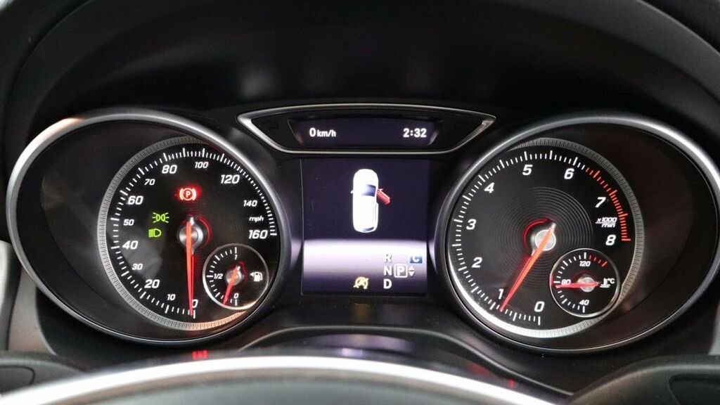 Mercedes-Benz CLA Class Cla 200 Amg Line Night Edition Tip Grey #17