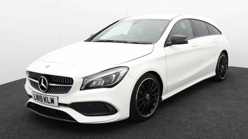 Mercedes-Benz CLA Class 2.0 Cla 220 Amg Line Night Edition 4Matic 4Wd White #3