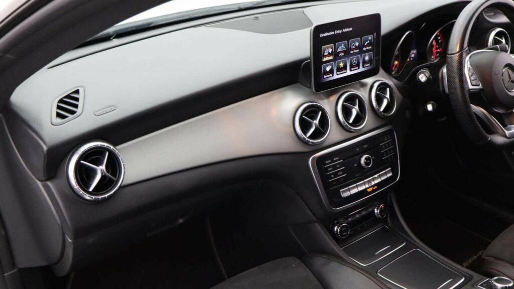 Mercedes-Benz CLA Class Cla 200 Amg Line Night Edition Tip Grey #29
