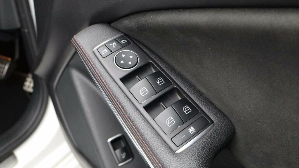 Mercedes-Benz CLA Class Cla 200 Amg Line Night Edition Tip Grey #21