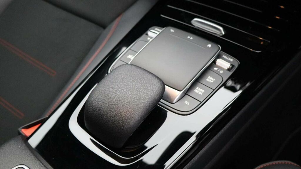 Mercedes-Benz A Class White #16