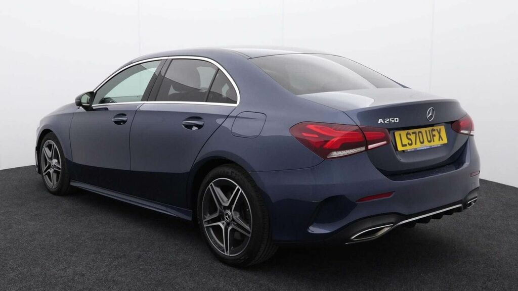 Mercedes-Benz A Class 2.0 A 250 Amg Line Blue #5