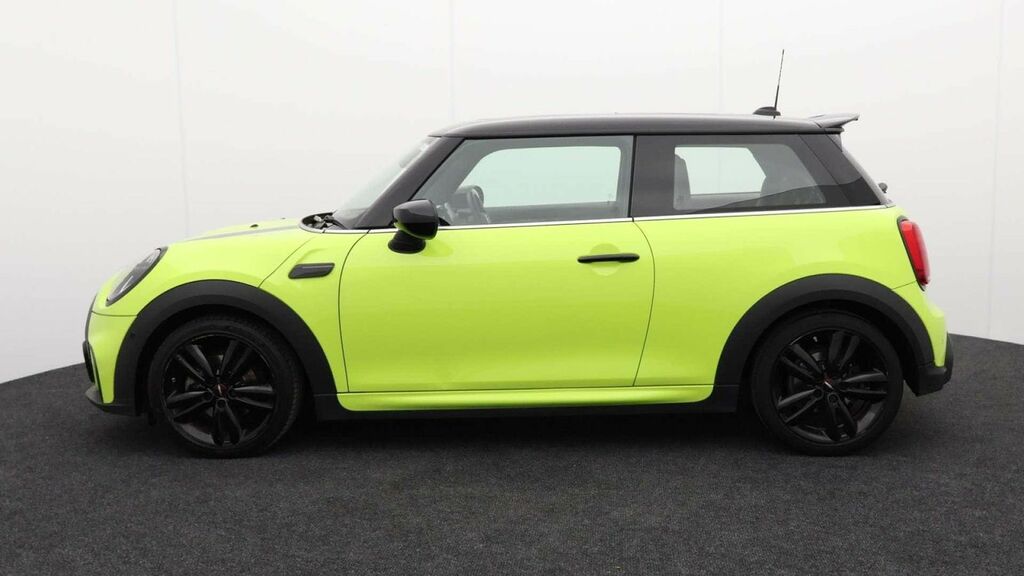 Mini Hatch 1.5 Cooper Sport MJ73GCY Yellow #4