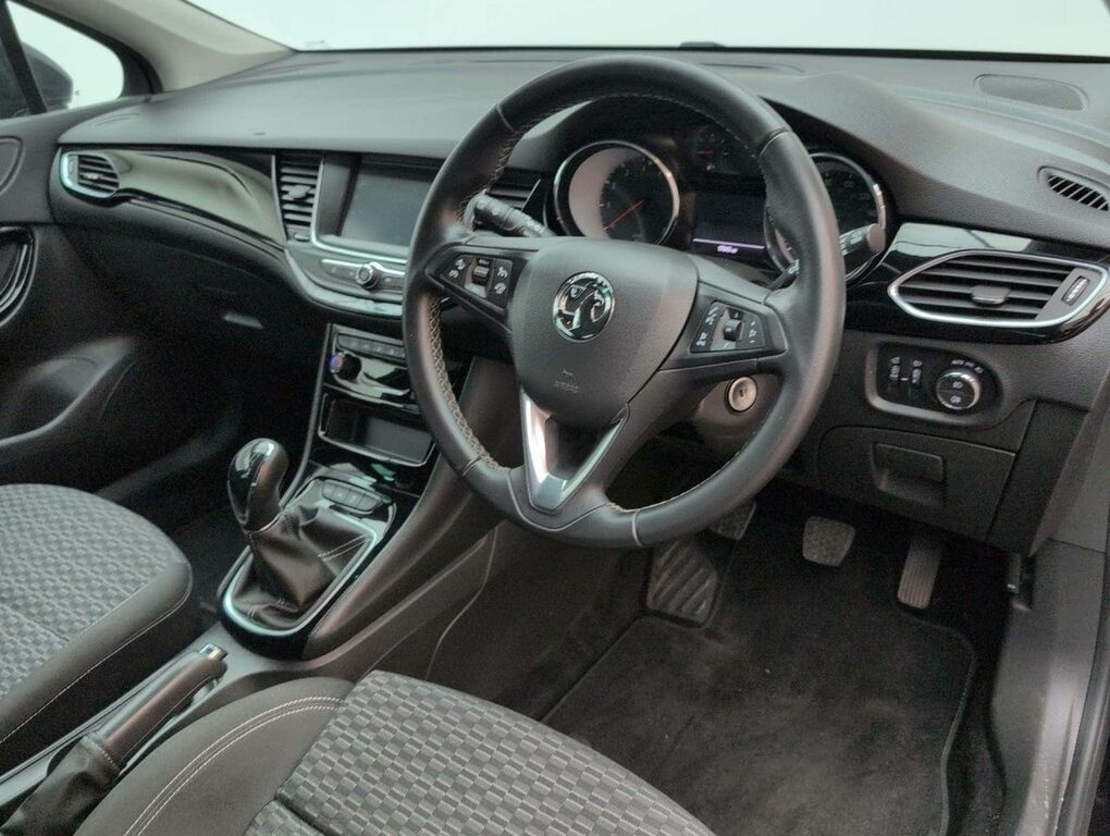 Vauxhall Astra White #11