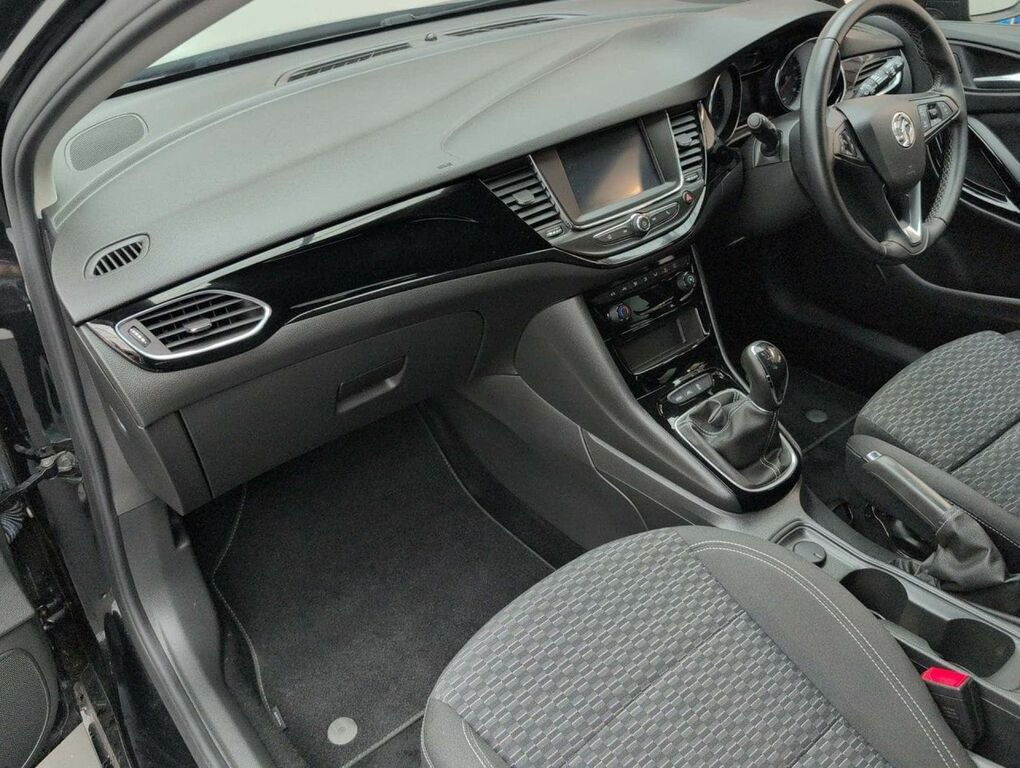 Vauxhall Astra White #29