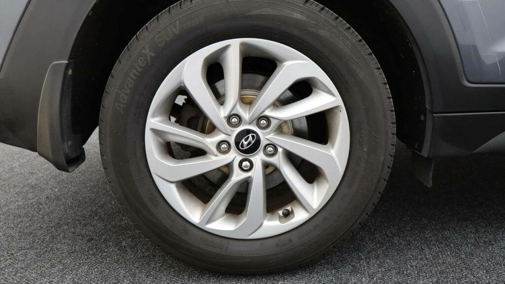Hyundai Tucson 1.6 Gdi Blue Drive Se Ss White #9