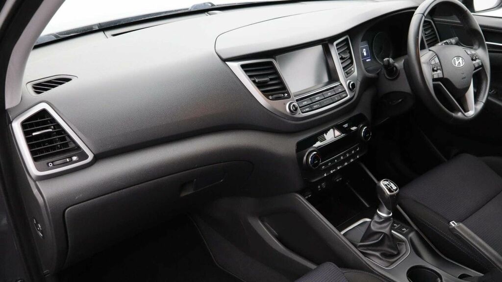 Hyundai Tucson 1.6 Gdi Blue Drive Se Ss White #31