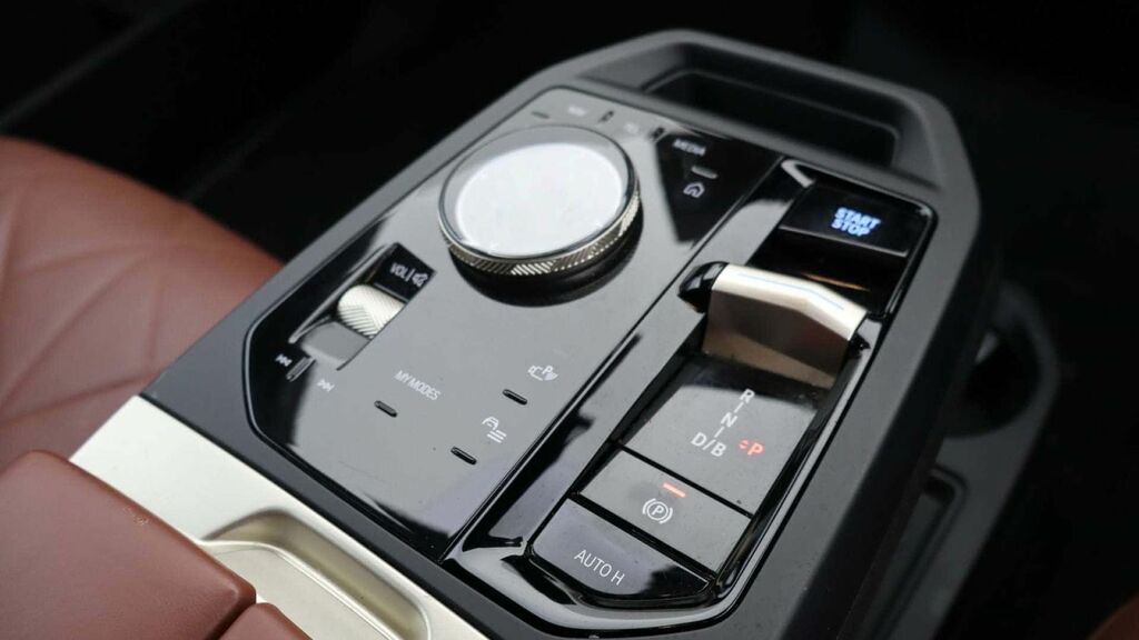 BMW iX Suv Grey #19