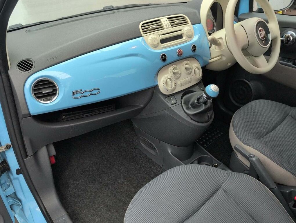 Fiat 500 Hatchback Red #25