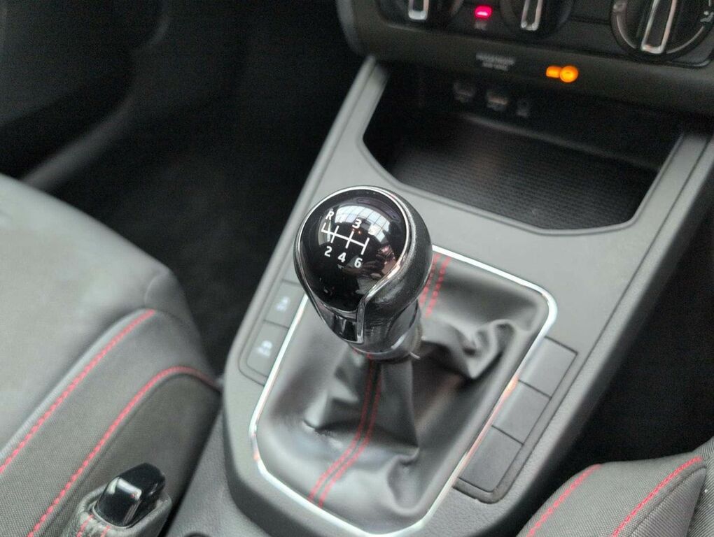 Seat Ibiza Hatchback Red #16