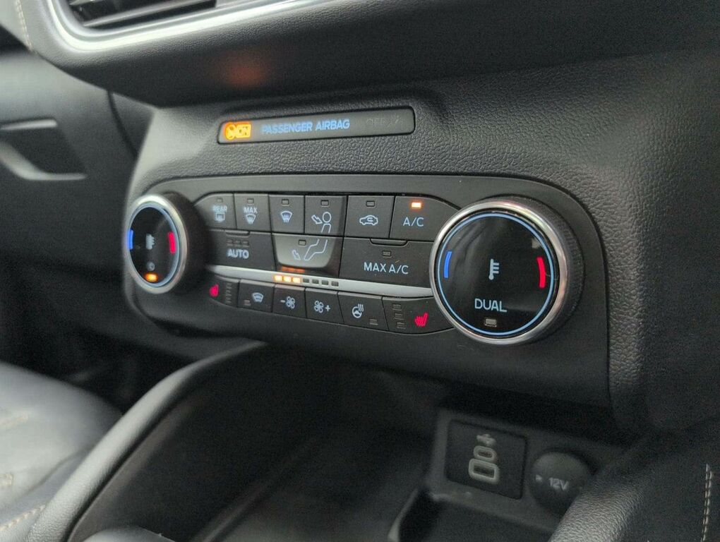 Ford Kuga Vignale Blue #16