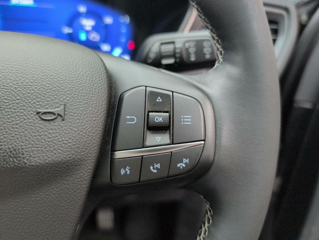Ford Kuga Vignale Blue #20