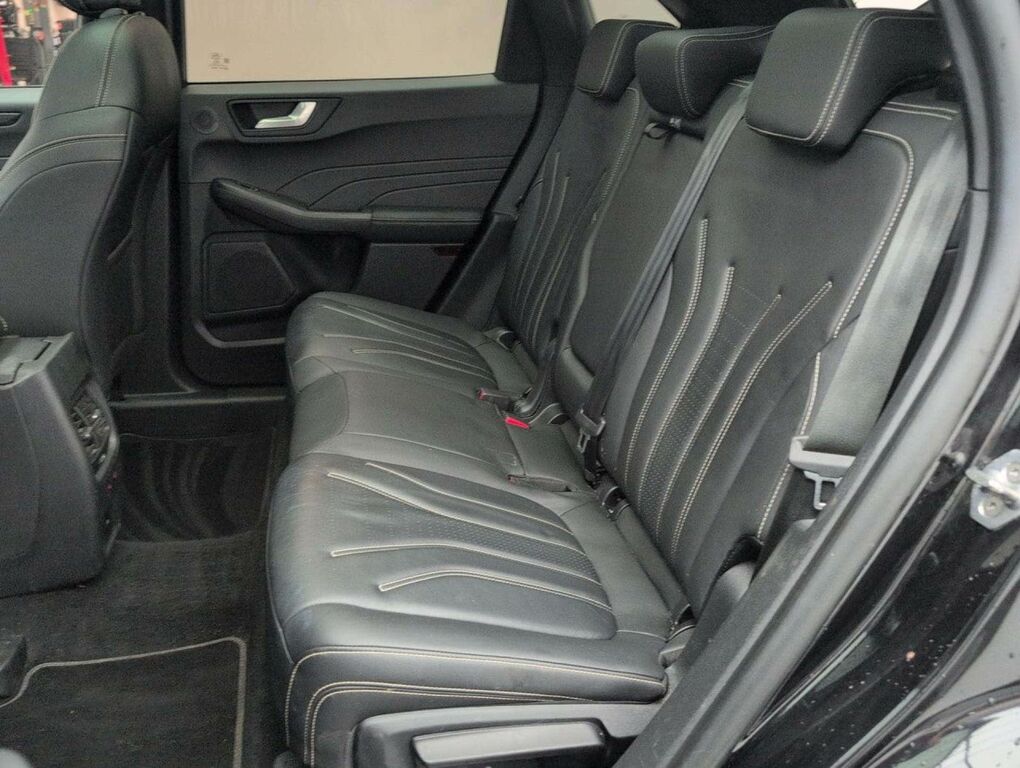 Ford Kuga Vignale Blue #30